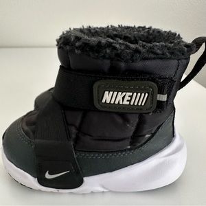 Nike Flex Advance Winter Boots Toddler size 5